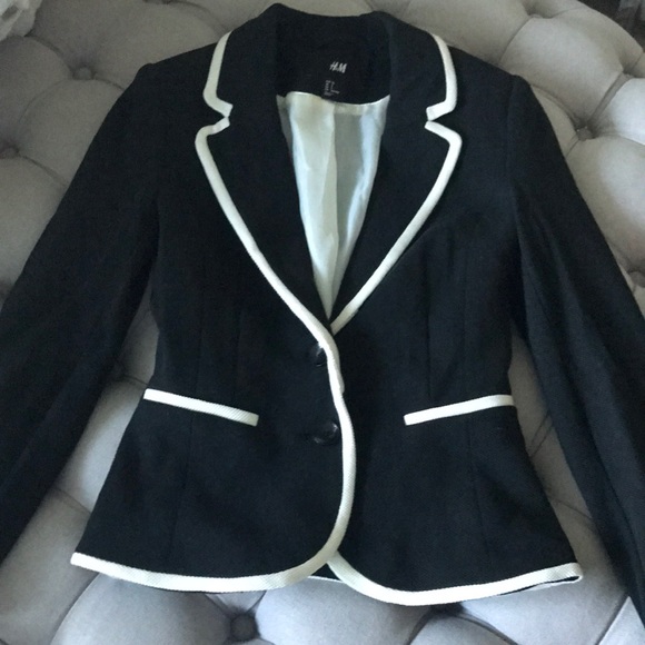 H&M fitted blazer - Picture 3 of 5